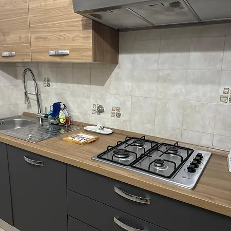 Le Quattro Lune, Centro Ρώμη