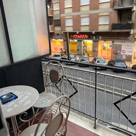 Le Quattro Lune, Centro