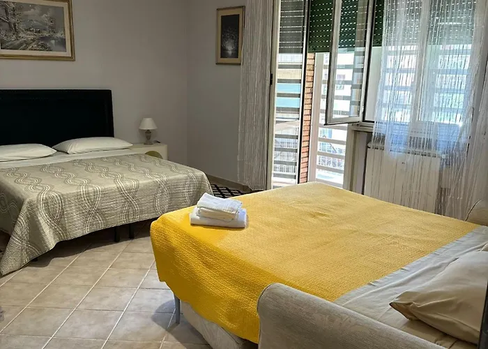 לינה וארוחת בוקר Le Quattro Lune, Centro רומא